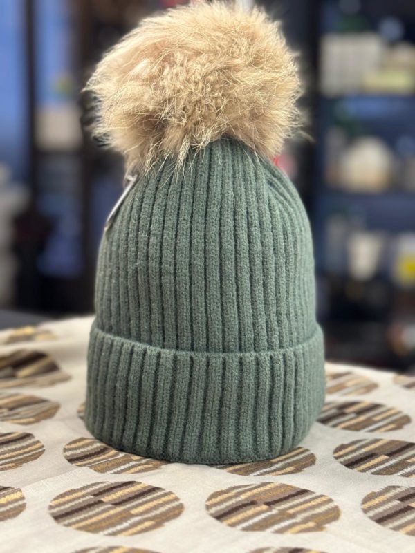 gorro ponpon verde