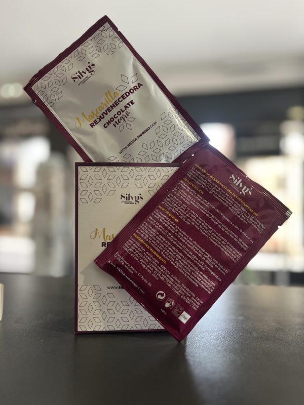 Mascarilla rejuvenecedora de chocolate negro